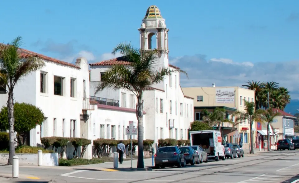 Beach Street in Santa Cruz (photographed 2011)