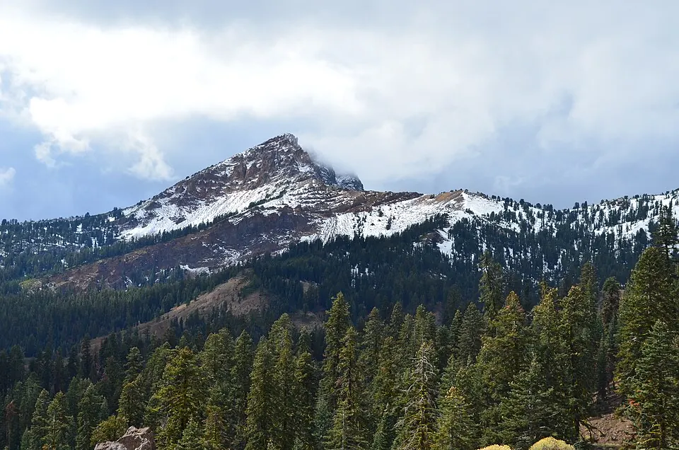 Brokeoff Mountain (photographed 2014)
