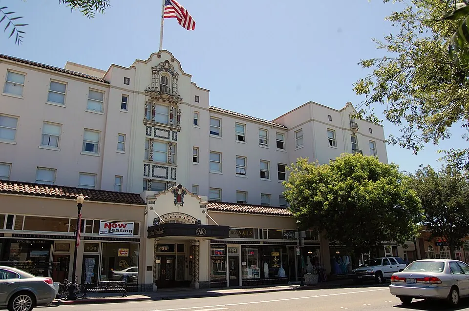 The historic Hotel Woodland building (photographed 2011)