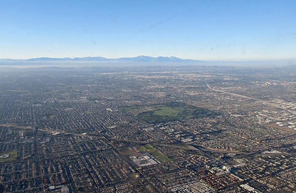 A view of Fountain Valley, California (photographed 2011)