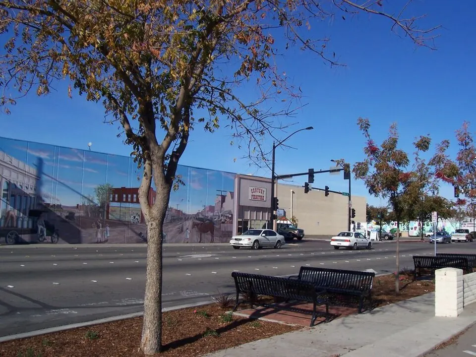 A view of Manteca, California (photographed 2005)