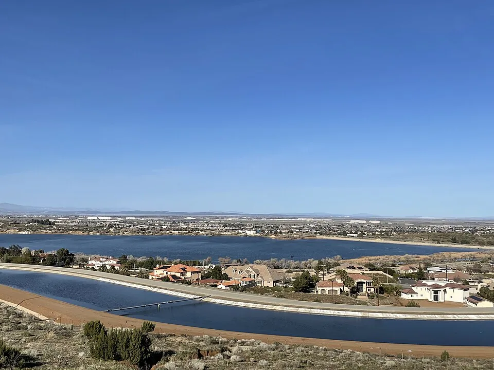 Palmdale and its surrounding Antelope Valley landscape