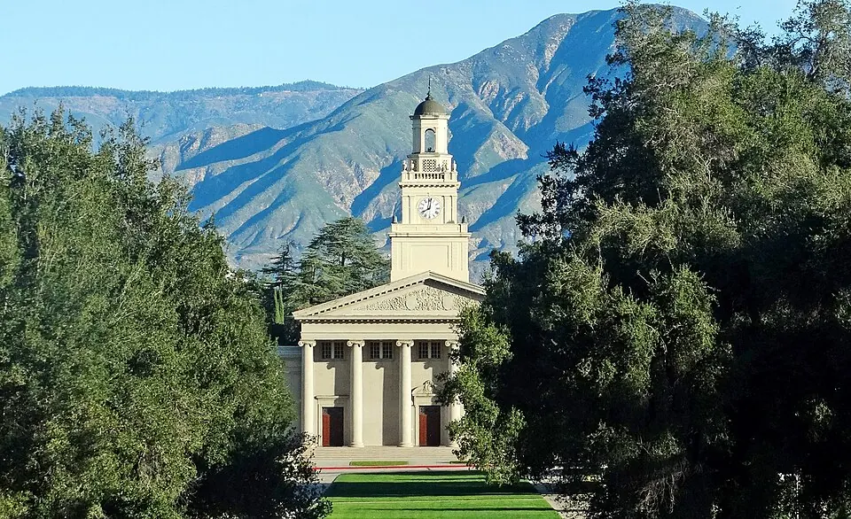 A view of Redlands, California (photographed 2016)