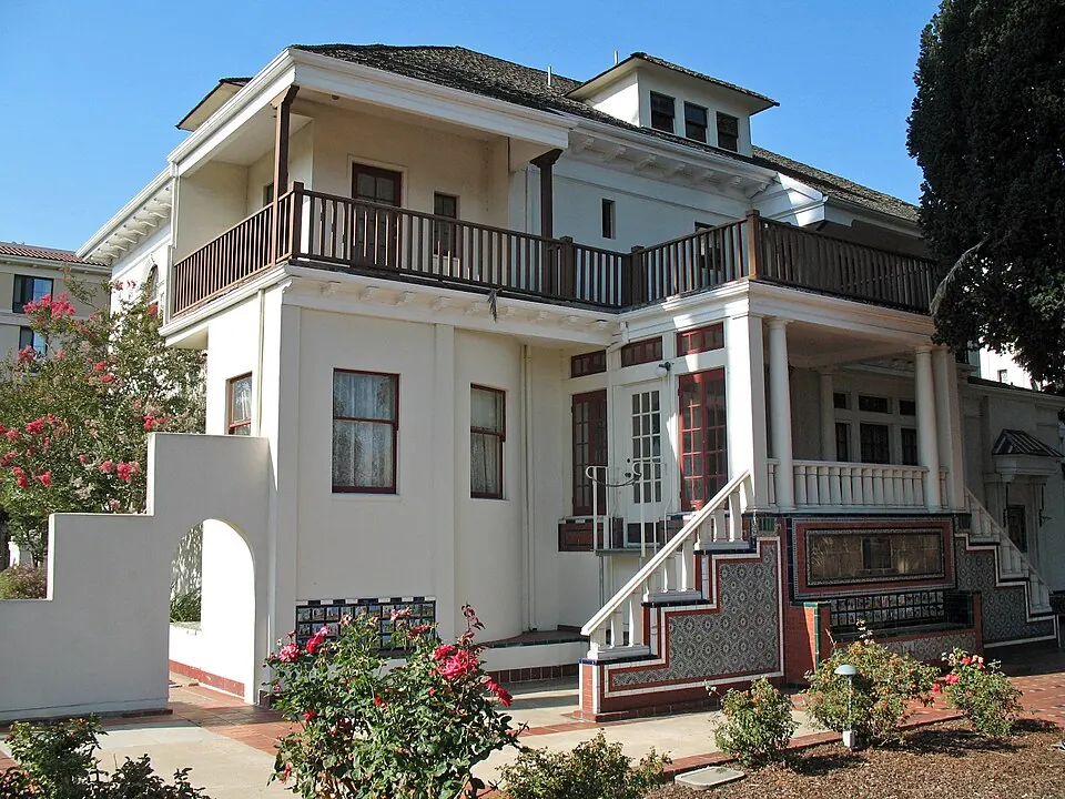 A view of San Leandro, California