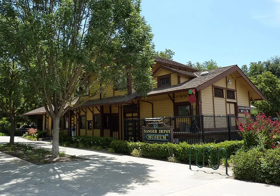 A view of Sanger, California (photographed 2009)
