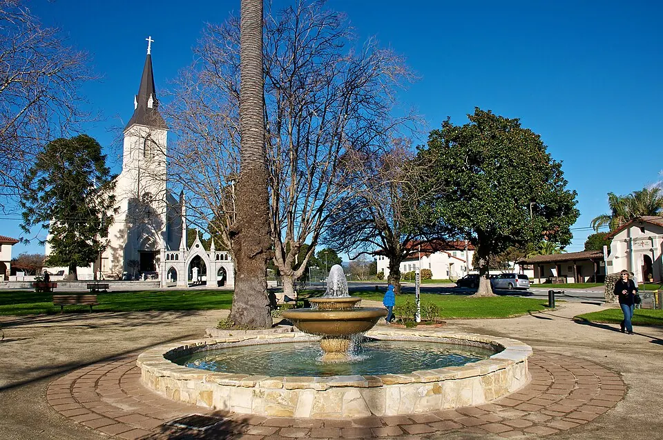A view of Santa Cruz, California (photographed 2012)