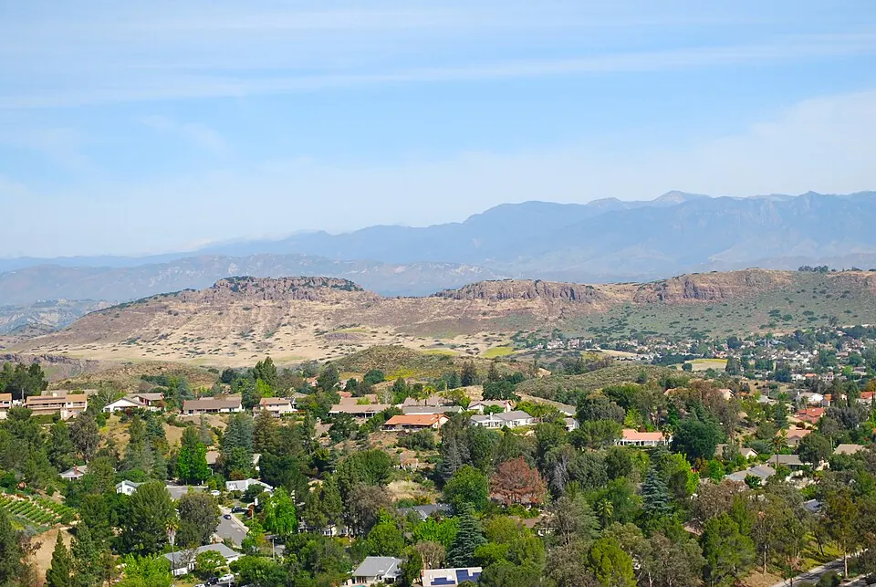 A view of Thousand Oaks, California (photographed 2017)