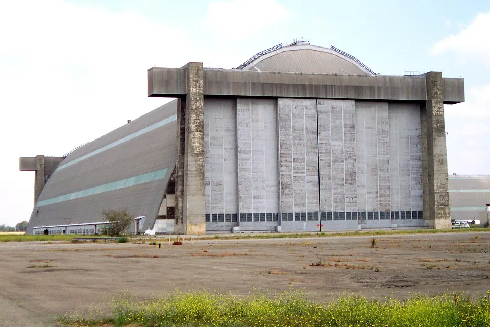 Hangar No. 2 at the former MCAS Tustin (photographed 2005)