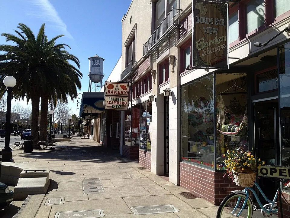 A view of Yuba City, California (photographed 2013)